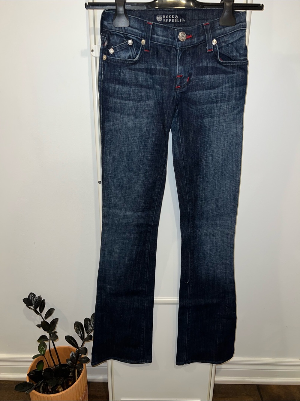 Rock & Republic Red Logo Bootcut Jeans Y2K Era